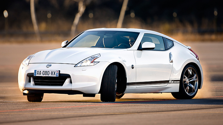 Road Test: Nissan 370Z 3.7 V6 3dr Reviews 2025 | Top Gear
